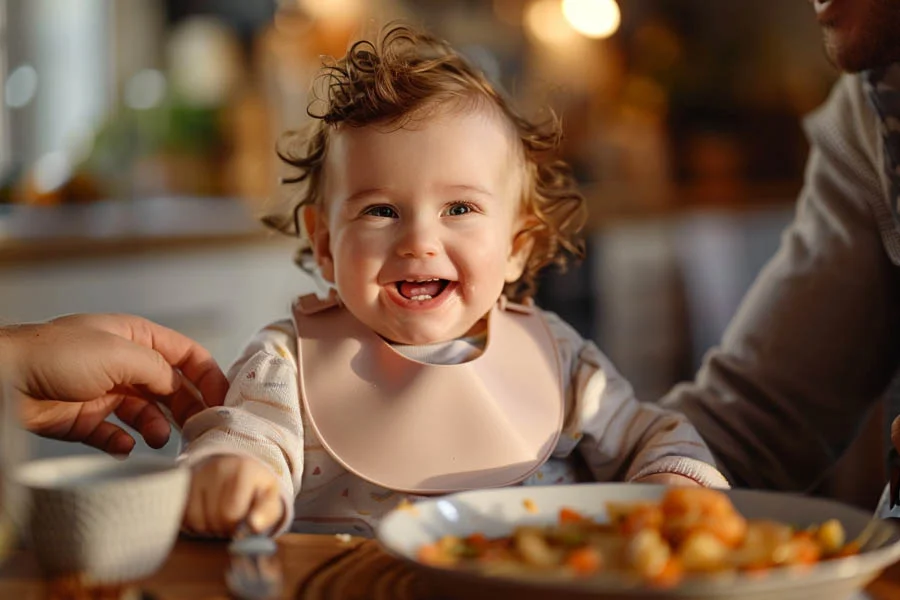 Easy-to-clean baby feeding set